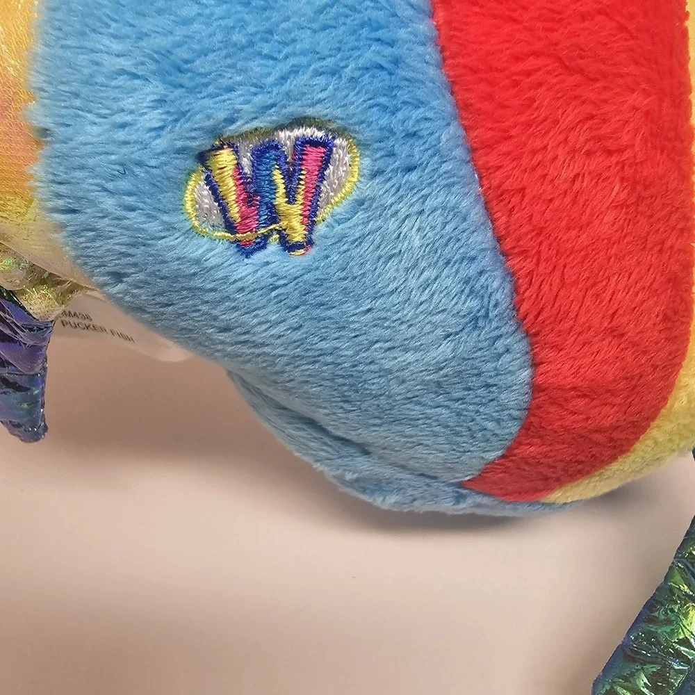 GANZ Webkinz Pucker Colorful Fish Plush‎ Iridescent Fins. Big Lips